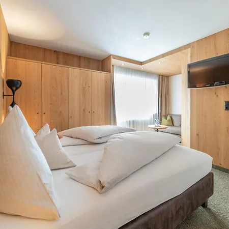 Garni Concordia فندق مبيت وإفطار 3*